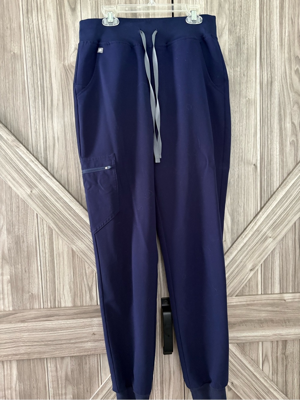 Figs Women’s Figs Navy Jogger Pants with Cargo Pocket